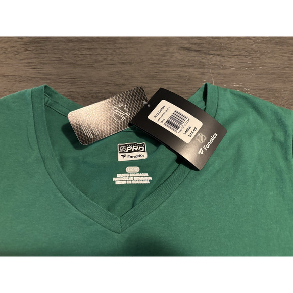 NWT NHL Dallas Star's Hockey Team Women's Short Sleeve Shirt Size L - Picture 7 of 9